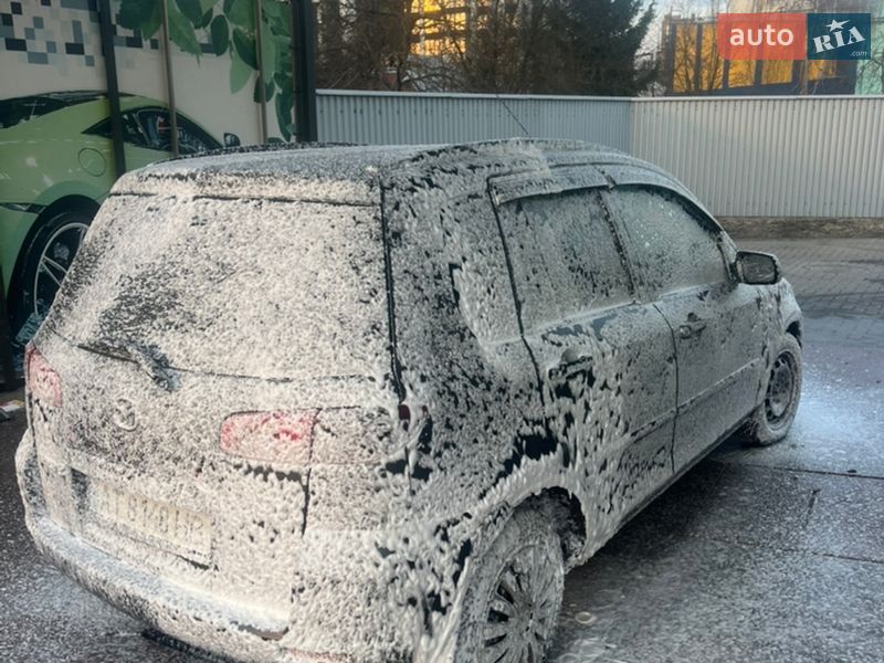 Хэтчбек Mazda 2 2004 в Ивано-Франковске