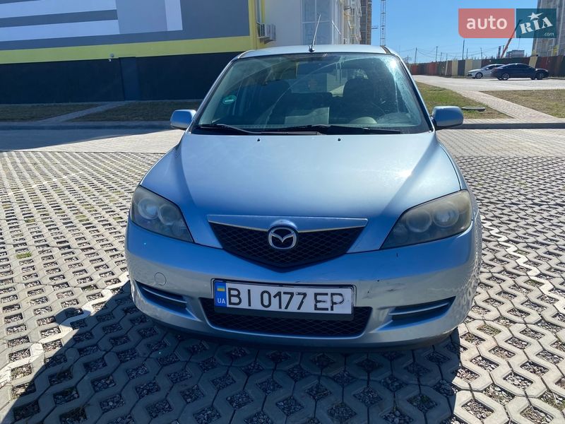Хэтчбек Mazda 2 2007 в Полтаве