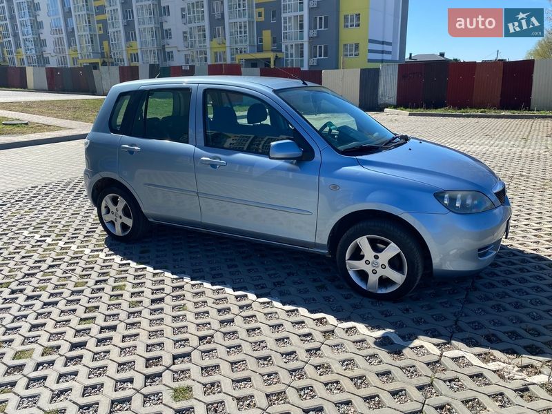 Хэтчбек Mazda 2 2007 в Полтаве