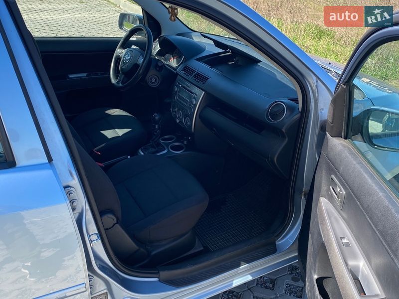 Хэтчбек Mazda 2 2007 в Полтаве