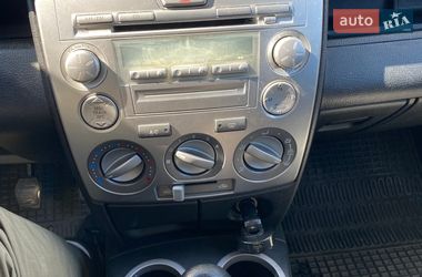 Хэтчбек Mazda 2 2007 в Полтаве
