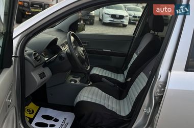 Хетчбек Mazda 2 2004 в Мукачевому