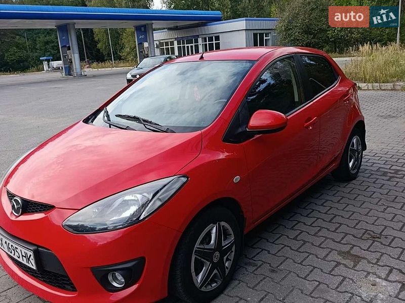 Хэтчбек Mazda 2 2009 в Славуте