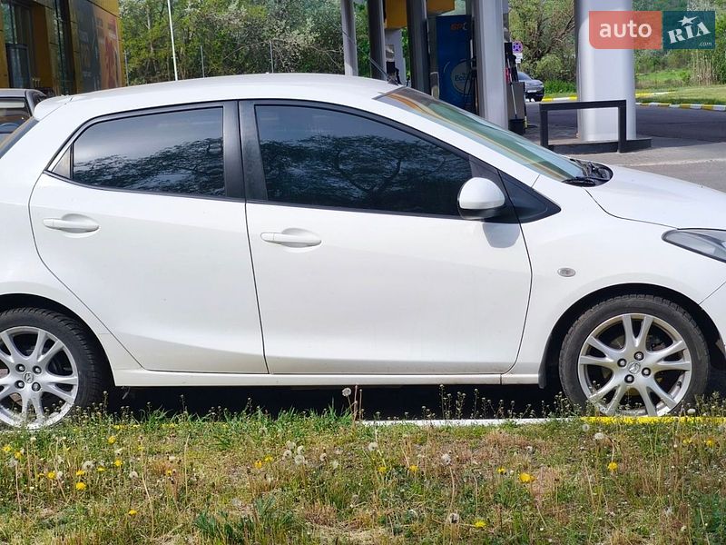 Хетчбек Mazda 2 2008 в Полтаві