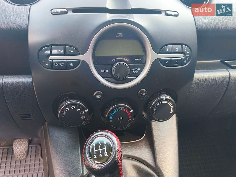 Хетчбек Mazda 2 2008 в Полтаві