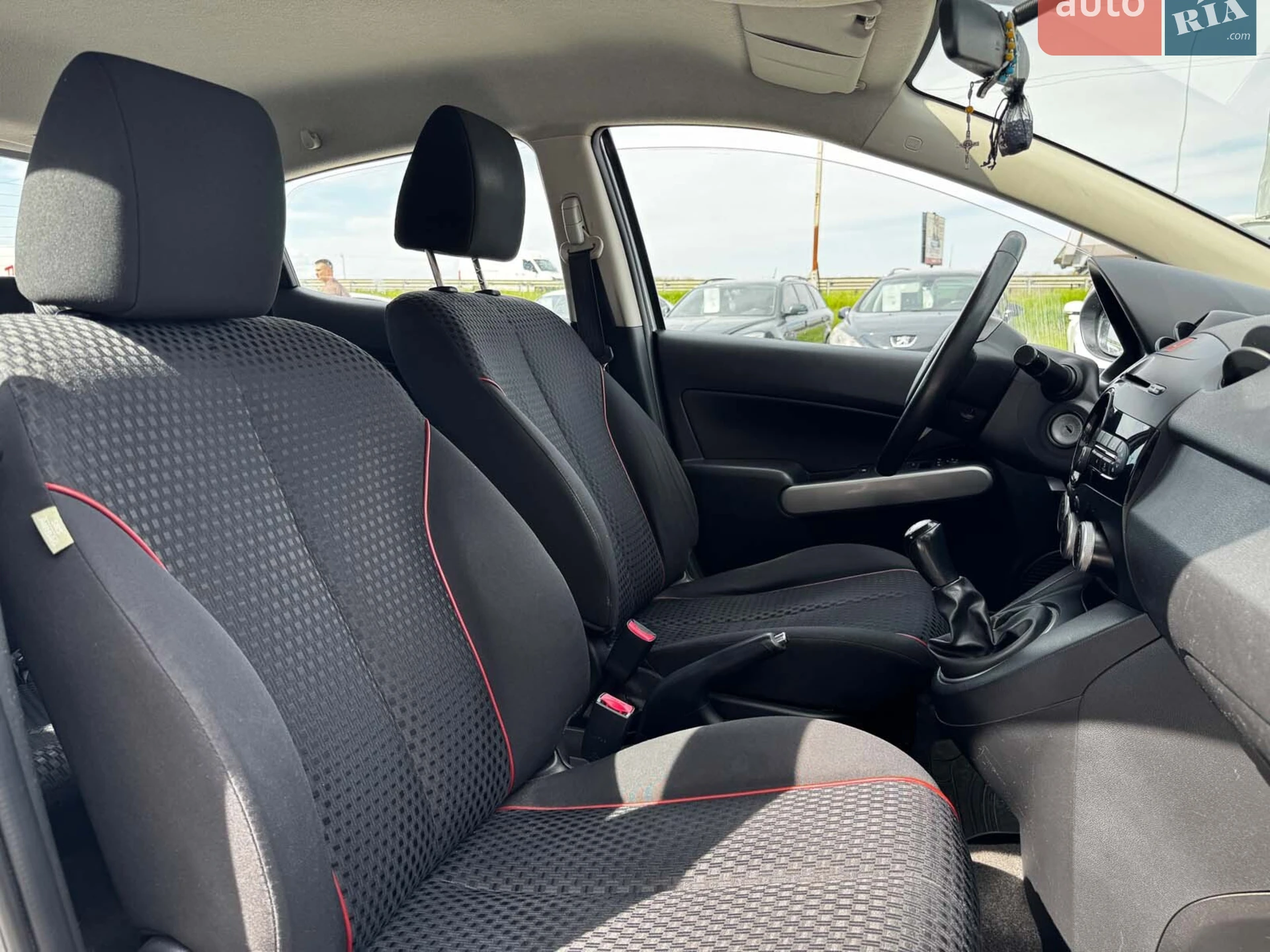 2011 Mazda 2 - мініатюра 25
