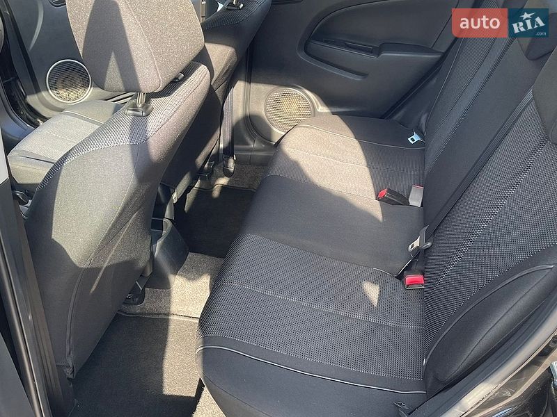 Хэтчбек Mazda 2 2008 в Днепре