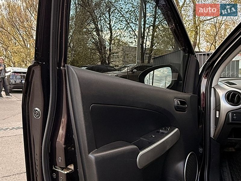 Хэтчбек Mazda 2 2008 в Днепре