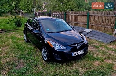 Хетчбек Mazda 2 2014 в Чернівцях