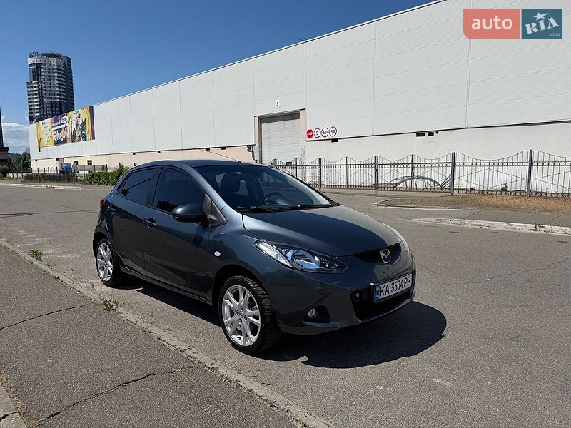 Хетчбек Mazda 2 2008 в Києві