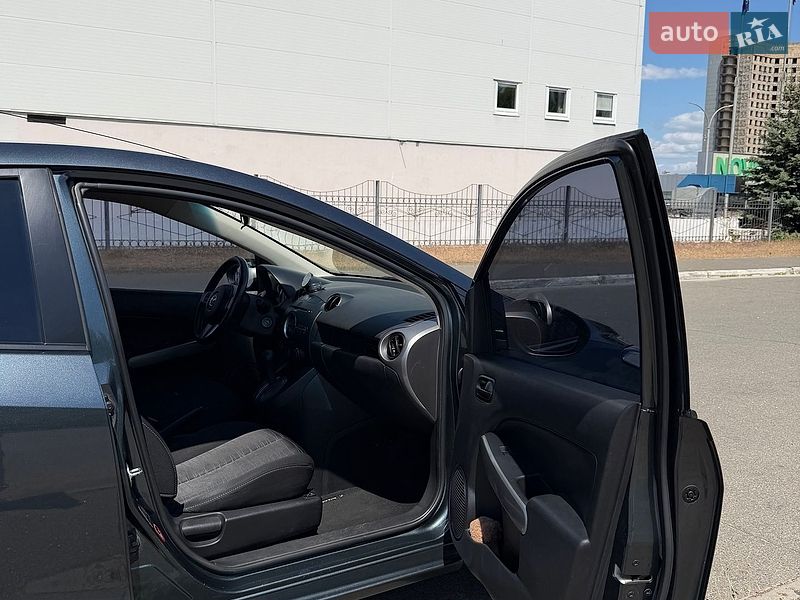 Хетчбек Mazda 2 2008 в Києві