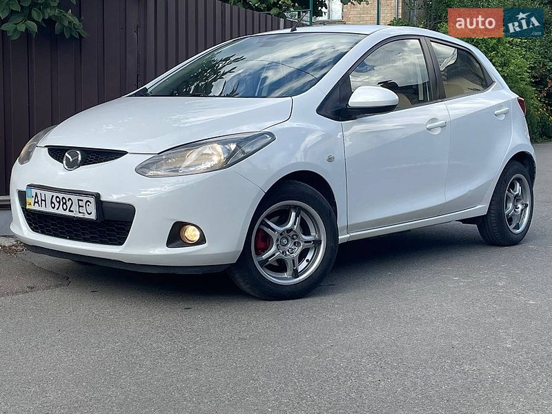 Хэтчбек Mazda 2 2008 в Киеве