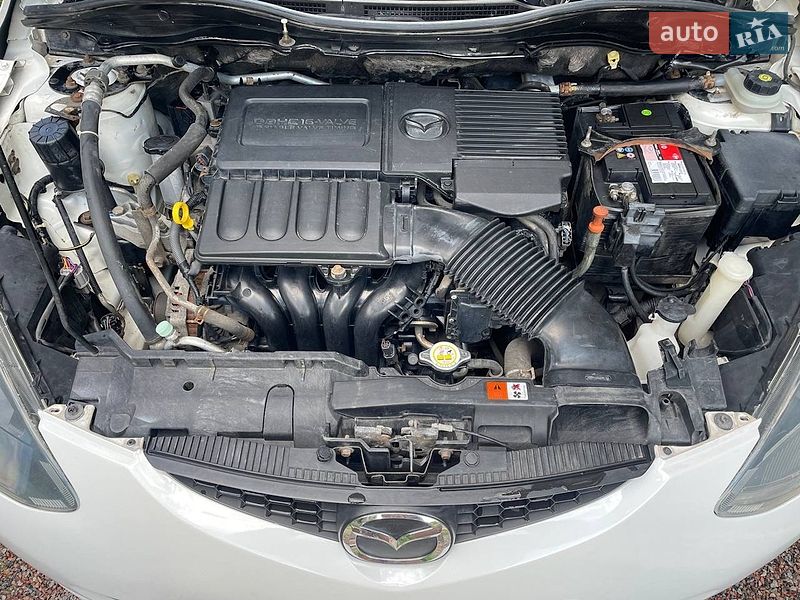 Хэтчбек Mazda 2 2008 в Киеве