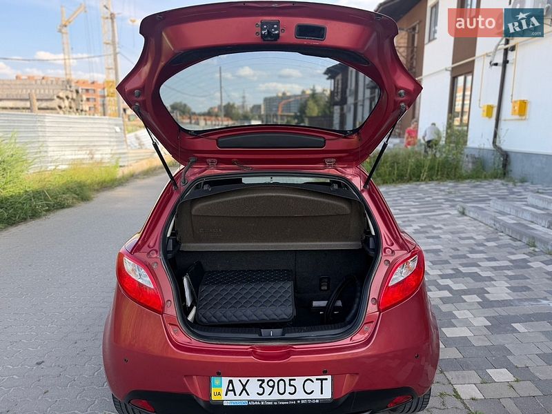 Хэтчбек Mazda 2 2009 в Хмельницком