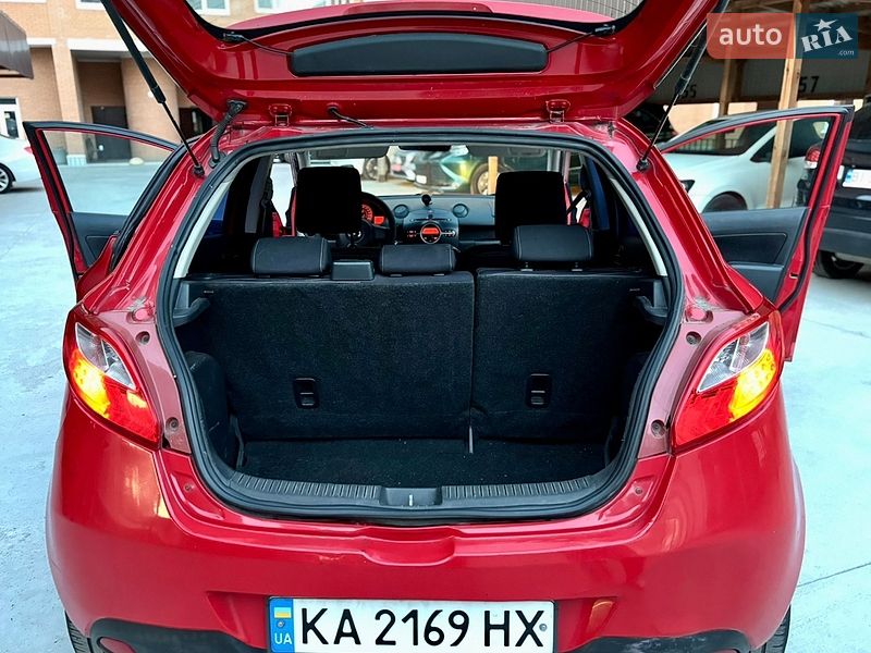 Хэтчбек Mazda 2 2008 в Белой Церкви