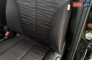 Хетчбек Mazda 2 2008 в Золотоноші