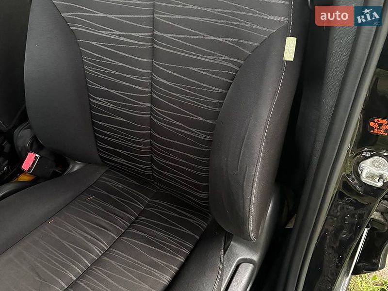 Хетчбек Mazda 2 2008 в Золотоноші