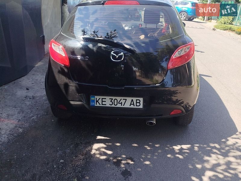 Хетчбек Mazda 2 2009 в Дніпрі