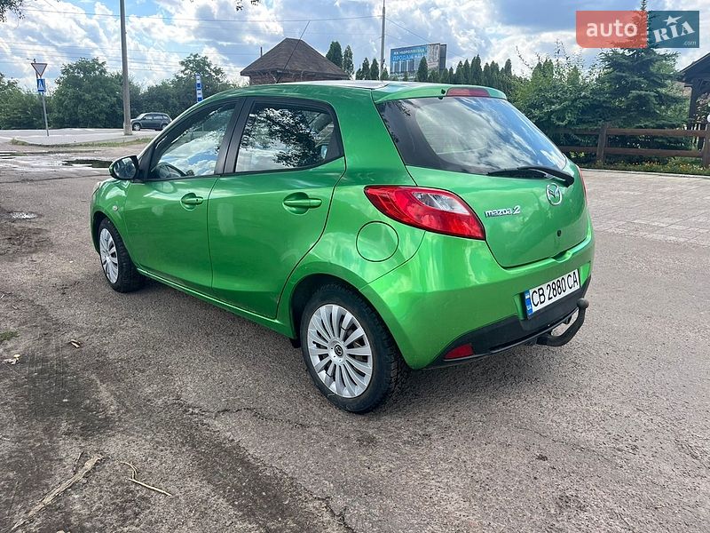 Хэтчбек Mazda 2 2008 в Чернигове