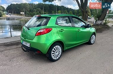 Хэтчбек Mazda 2 2008 в Чернигове