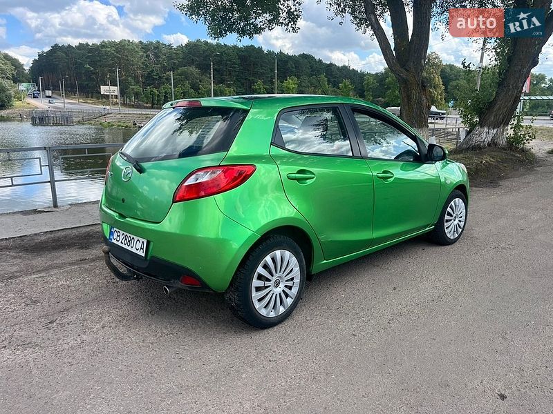 Хэтчбек Mazda 2 2008 в Чернигове