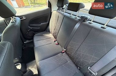 Хэтчбек Mazda 2 2012 в Стрые