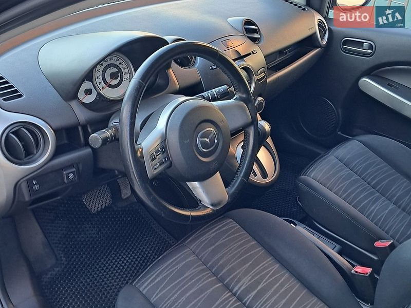 Хетчбек Mazda 2 2008 в Києві