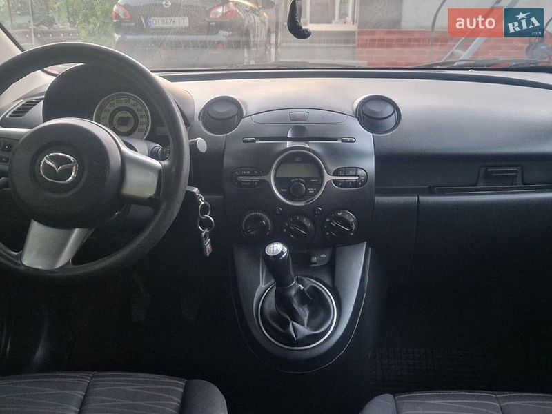Хетчбек Mazda 2 2009 в Звенигородці