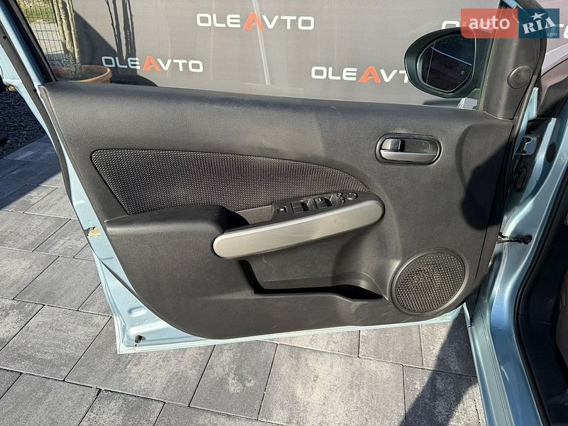 Хетчбек Mazda 2 2009 в Вінниці