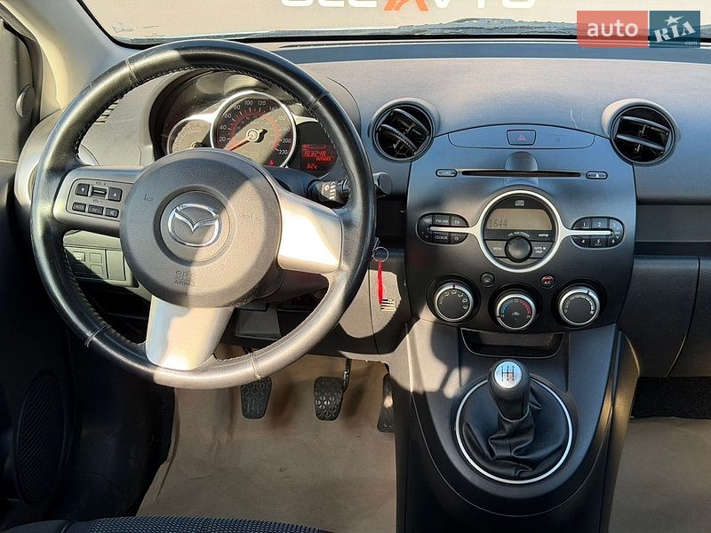 Хетчбек Mazda 2 2009 в Вінниці