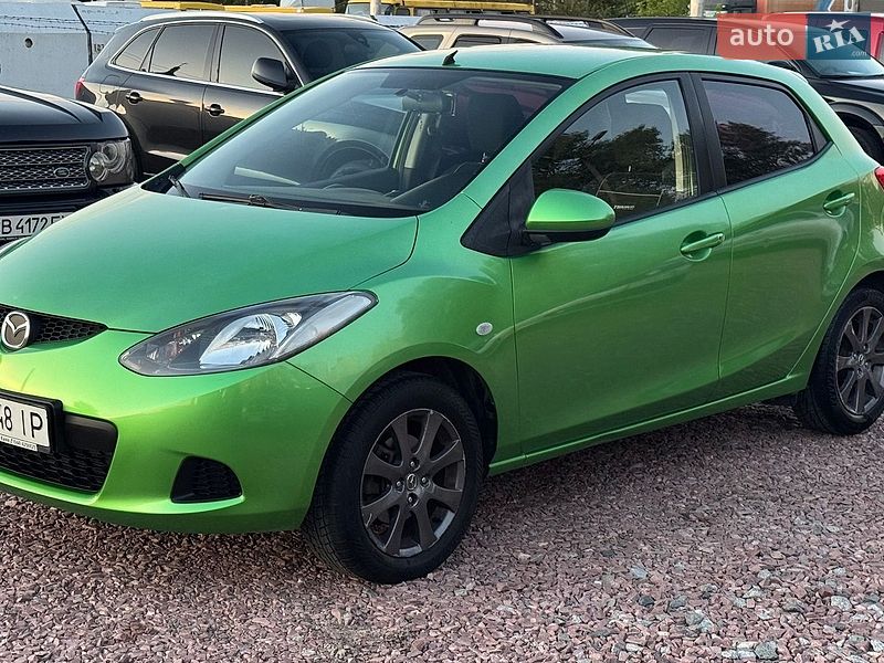 Хэтчбек Mazda 2 2008 в Киеве