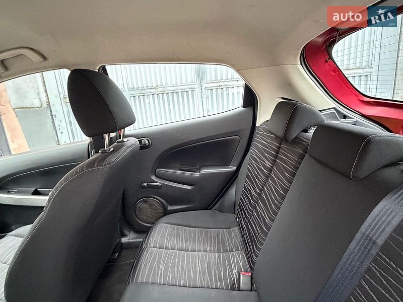 Хетчбек Mazda 2 2008 в Чернівцях