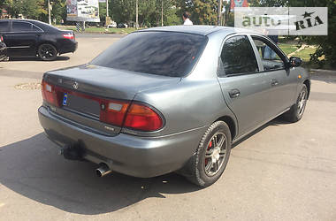 Седан Mazda 323 1995 в Николаеве