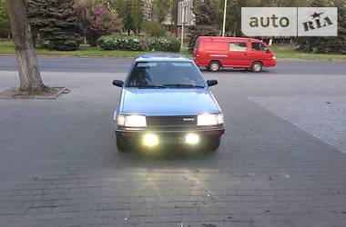 Седан Mazda 323 1987 в Одессе