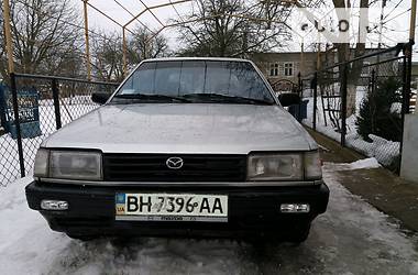 Хэтчбек Mazda 323 1986 в Жовкве