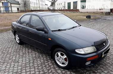 Седан Mazda 323 1994 в Дрогобыче