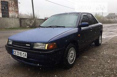 Седан Mazda 323 1990 в Чернівцях