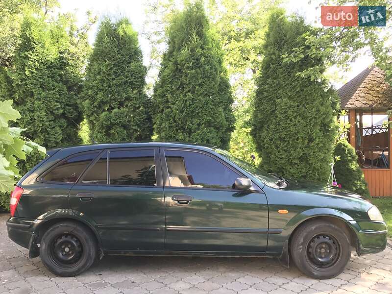 Хэтчбек Mazda 323 2001 в Львове