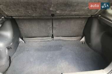 Хэтчбек Mazda 323 2001 в Львове