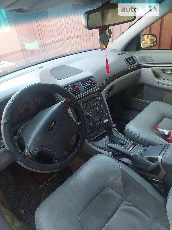 Седан Mazda 323 1996 в Рокитному