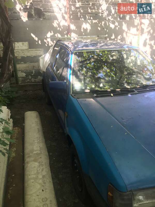 Хетчбек Mazda 323 1986 в Іршаві фото 8 Хетчбек Mazda 323 1986 в Іршаві