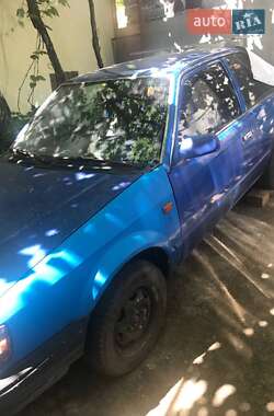 Хэтчбек Mazda 323 1986 в Иршаве