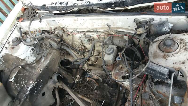 Хэтчбек Mazda 323 1986 в Калуше