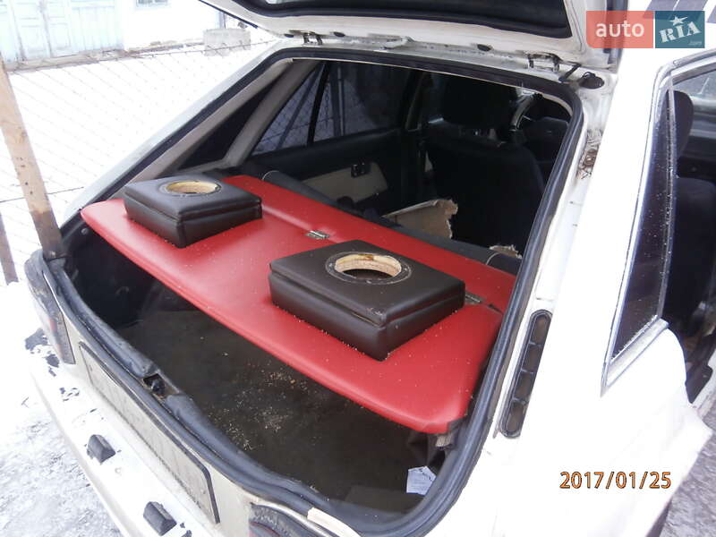Хэтчбек Mazda 323 1986 в Калуше