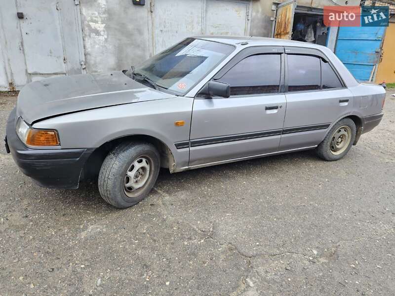Седан Mazda 323 1991 в Миколаєві фото 4 Седан Mazda 323 1991 в Миколаєві