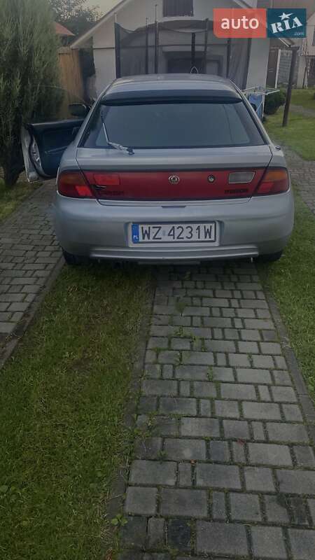 Хэтчбек Mazda 323 1995 в Ивано-Франковске