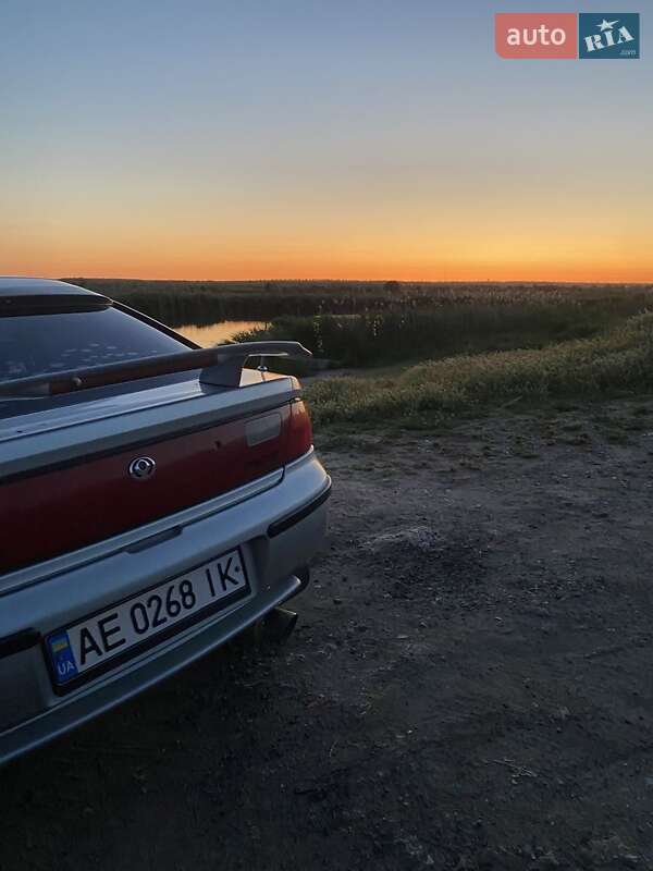 Хэтчбек Mazda 323 1996 в Днепре