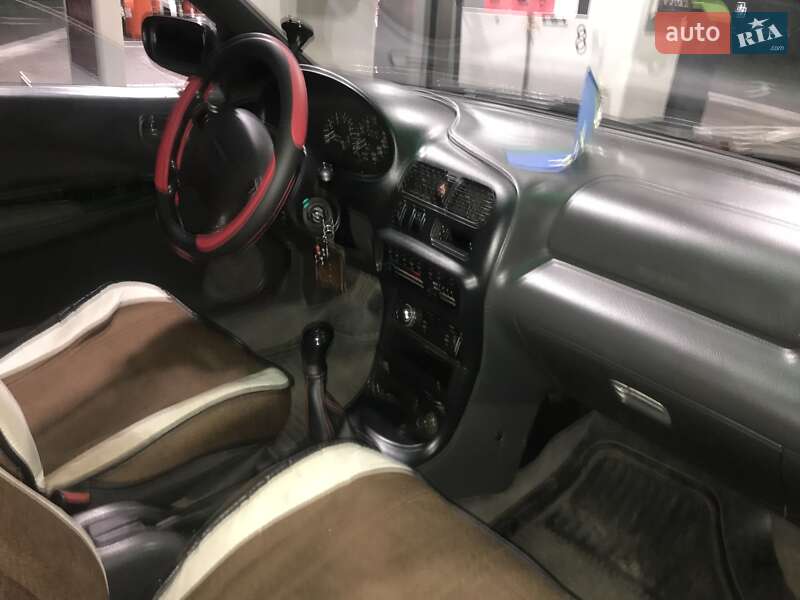 Хэтчбек Mazda 323 1995 в Александрие фото 4 Хэтчбек Mazda 323 1995 в Александрие