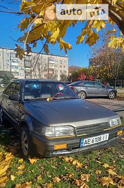 Седан Mazda 323 1986 в Першотравенську