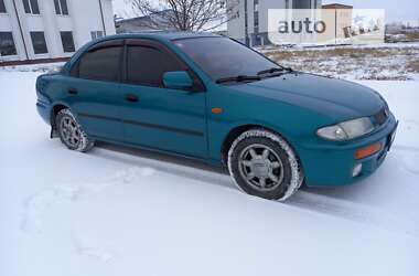 Седан Mazda 323 1996 в 